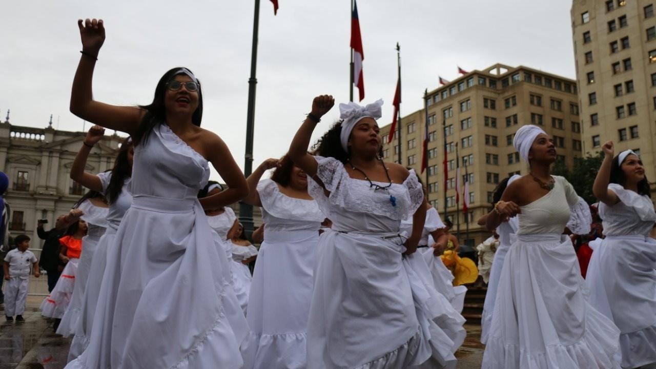 Mujeres afrodescendientes bailando