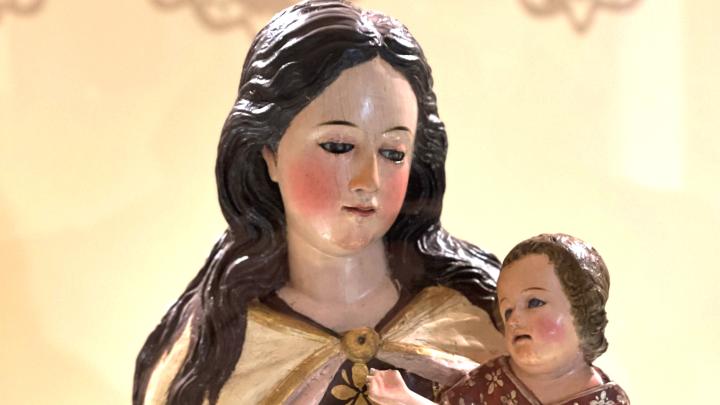 Virgen del Carmen con el Niño Jesús