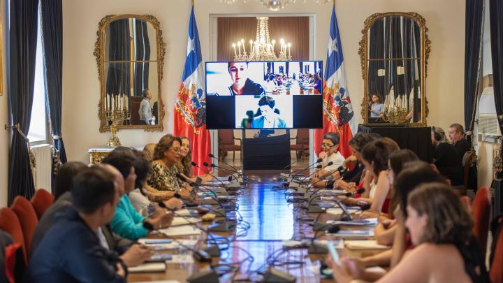 Vista de la sala donde se realizó la primera Comisión Asesora por 80 años del Nobel a Gabriela Mistral