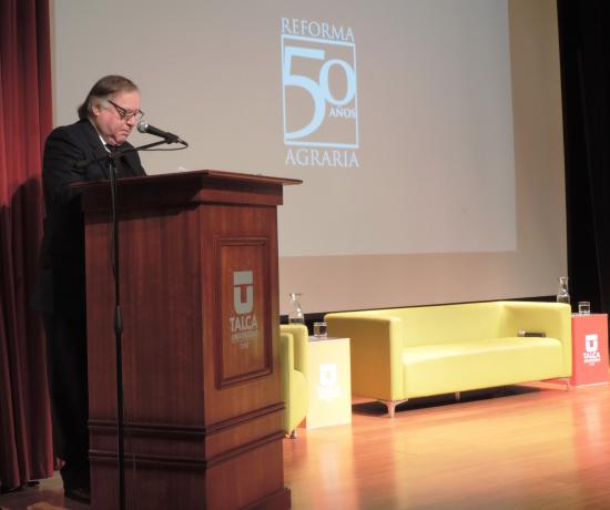 El Director de la Biblioteca Nacional Pedro Pablo Zegers en la conmemoración de los 50 años de la Reforma Agraria en el Maule