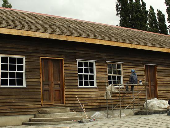 Restauración pulpería de la Sociedad Industrial de Aysén. (Imagen: Angela Morales)