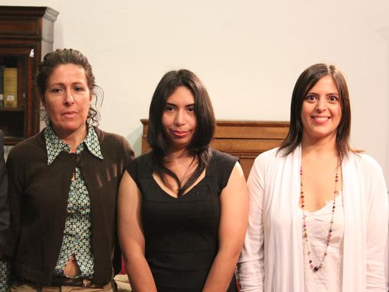 Mamá de Valentina Pantoja (segundo lugar), Cristina Bielefeld (Primer lugar), y Andrea Muga (tercer lugar).