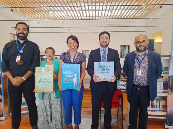 Autoridades en Biblioteca Regional de Antofagasta